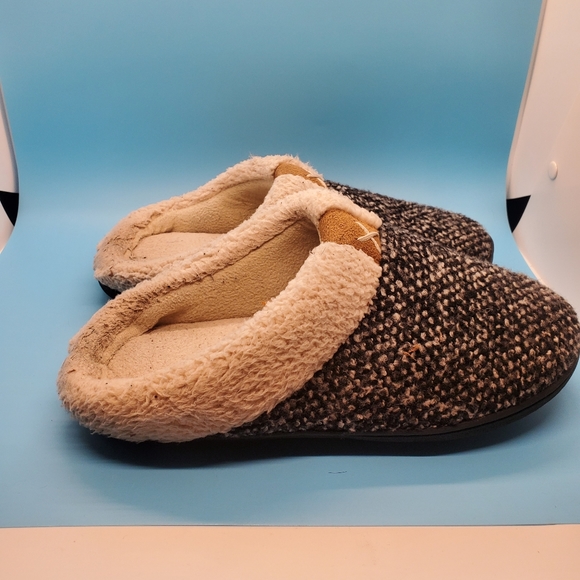 Ultraideas house slippers size 7 8 medium - Picture 3 of 6